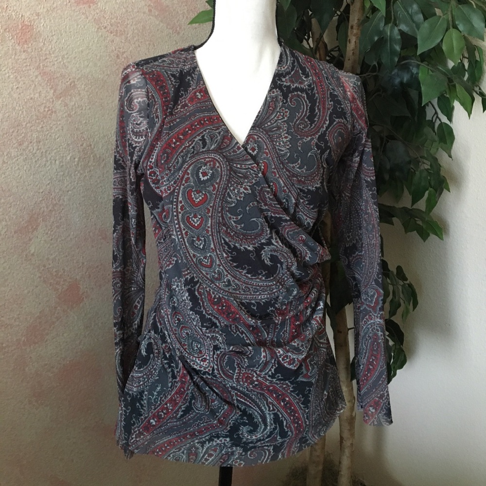 Lucky+Fiona Grey tones, cream and red.